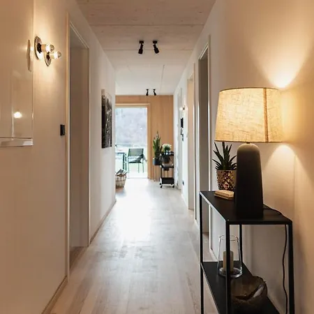 H17 2 Apartment